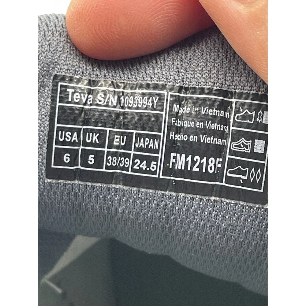 Teva Waterproof Hiking Shoes Women’s US 6 Gray Blue